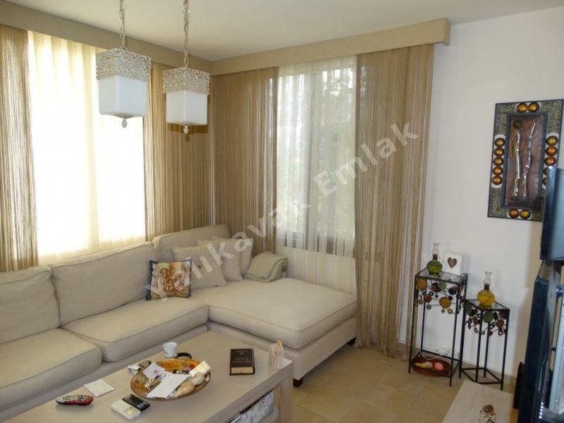 yalıkavak ta denize sıfır site de dubleks villa