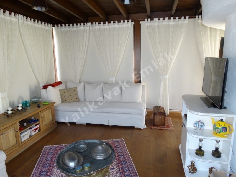 yalıkavak ta denize sıfır site de dubleks villa