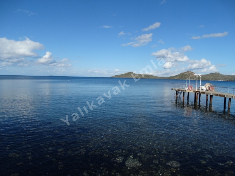 yalıkavak ta denize sıfır site de dubleks villa