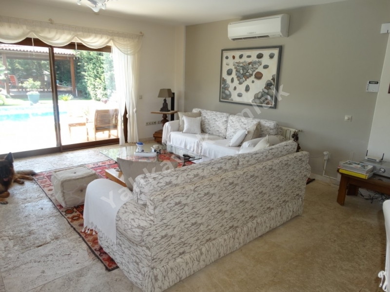 Yalıkavak Emlak Satılık müstakil havuzlu villa
