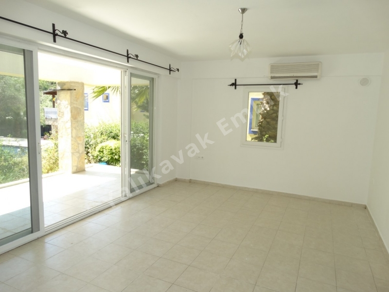 YALIKAVAK'DA MASRAFSIZ KELEPİR DAİRE