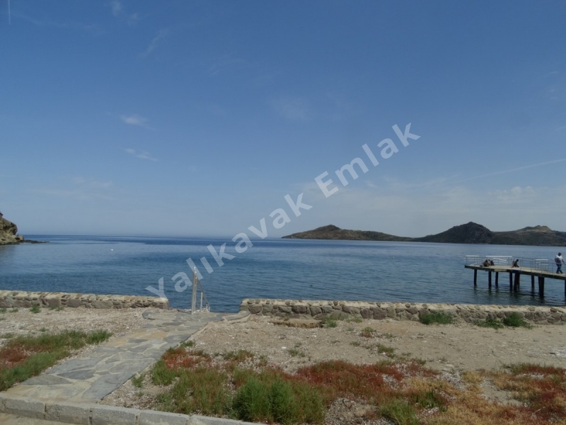 yalıkavak ta denize sıfır site de dubleks villa