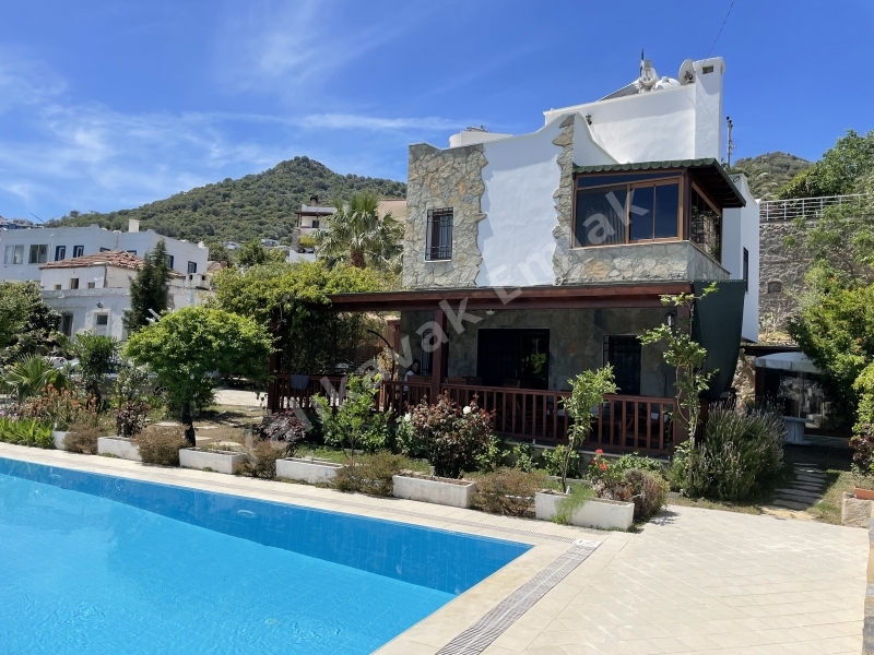 BODRUM YALIKAVAK TA  MÜSTAKİL SATILIK VİLLA
