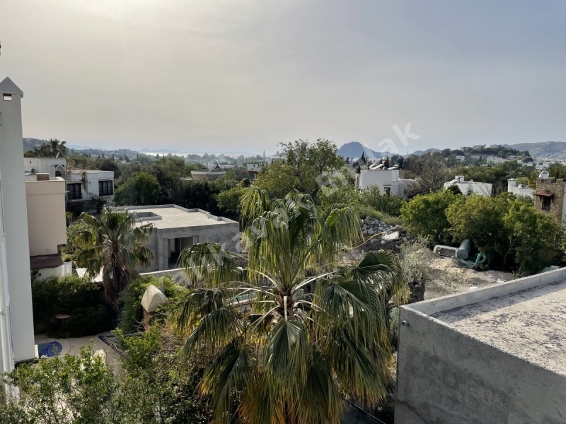 Yalıkavak Merkezde Satılık Müstakil Havuzlu Villa